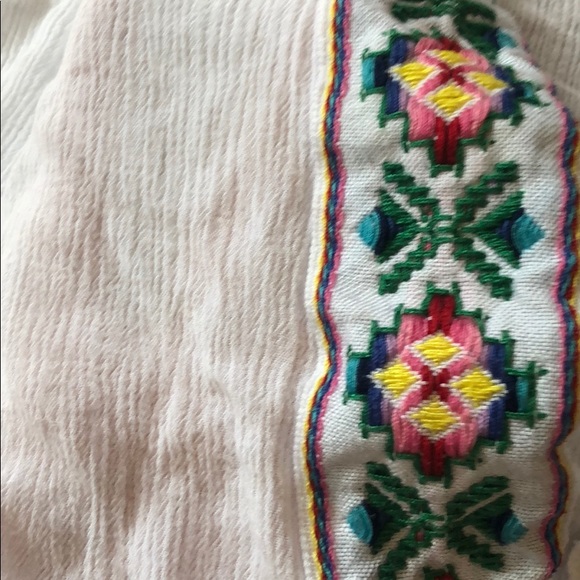 Poncho - Picture 3 of 3